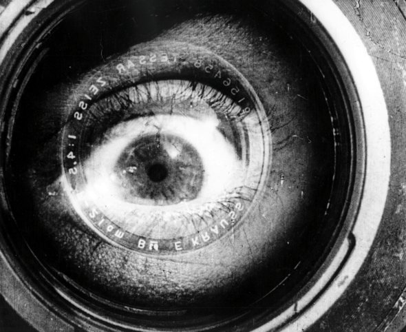 man-with-a-movie-camera-1928-001-00m-il5-kino-eye_590.jpg